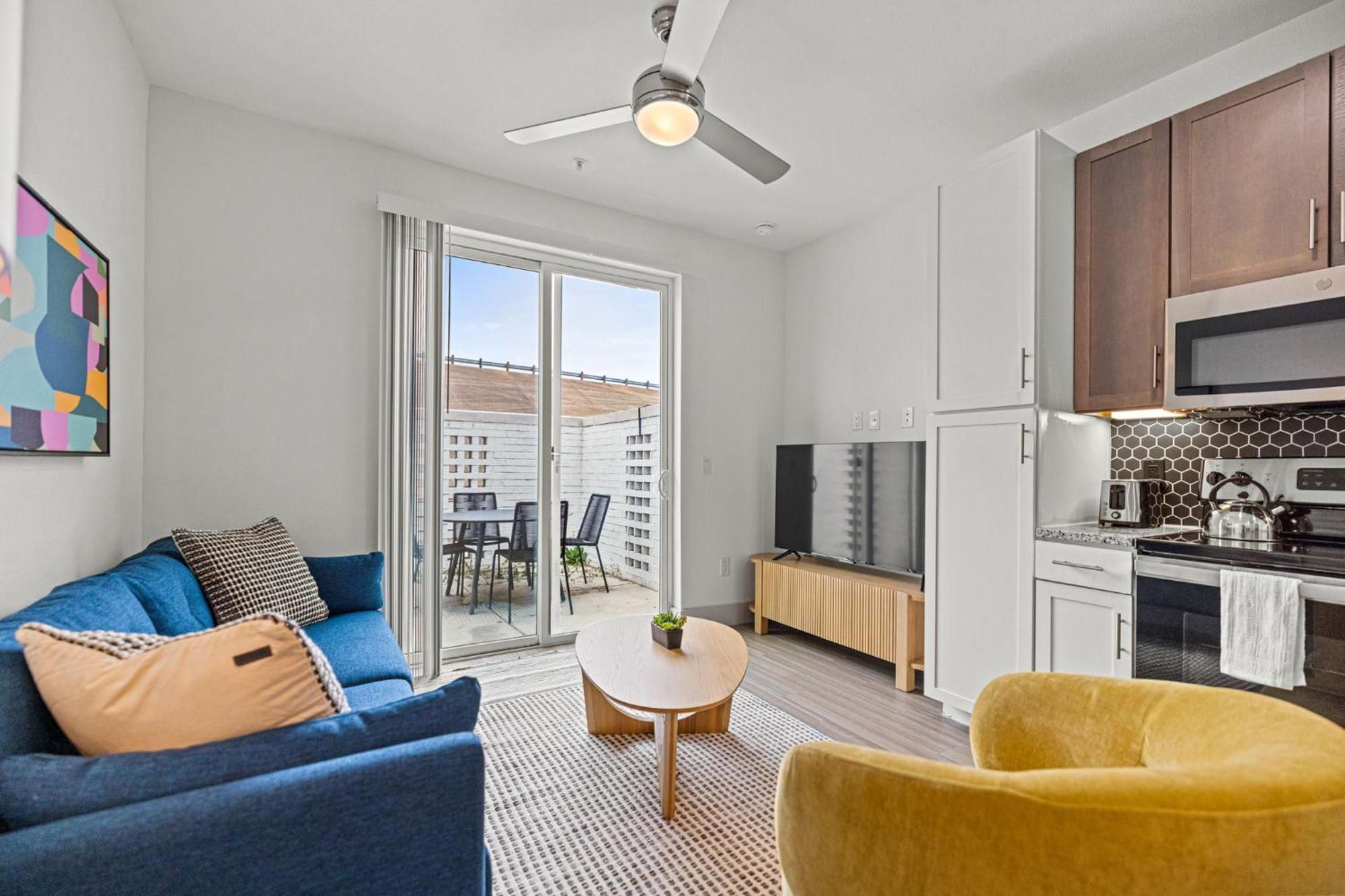 Hotel Placemakr Downtown 4*