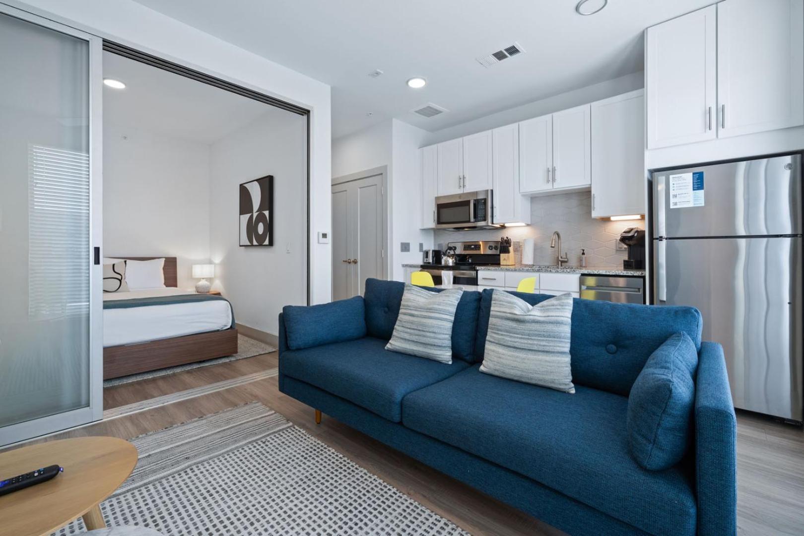Placemakr Downtown Hotel 4*