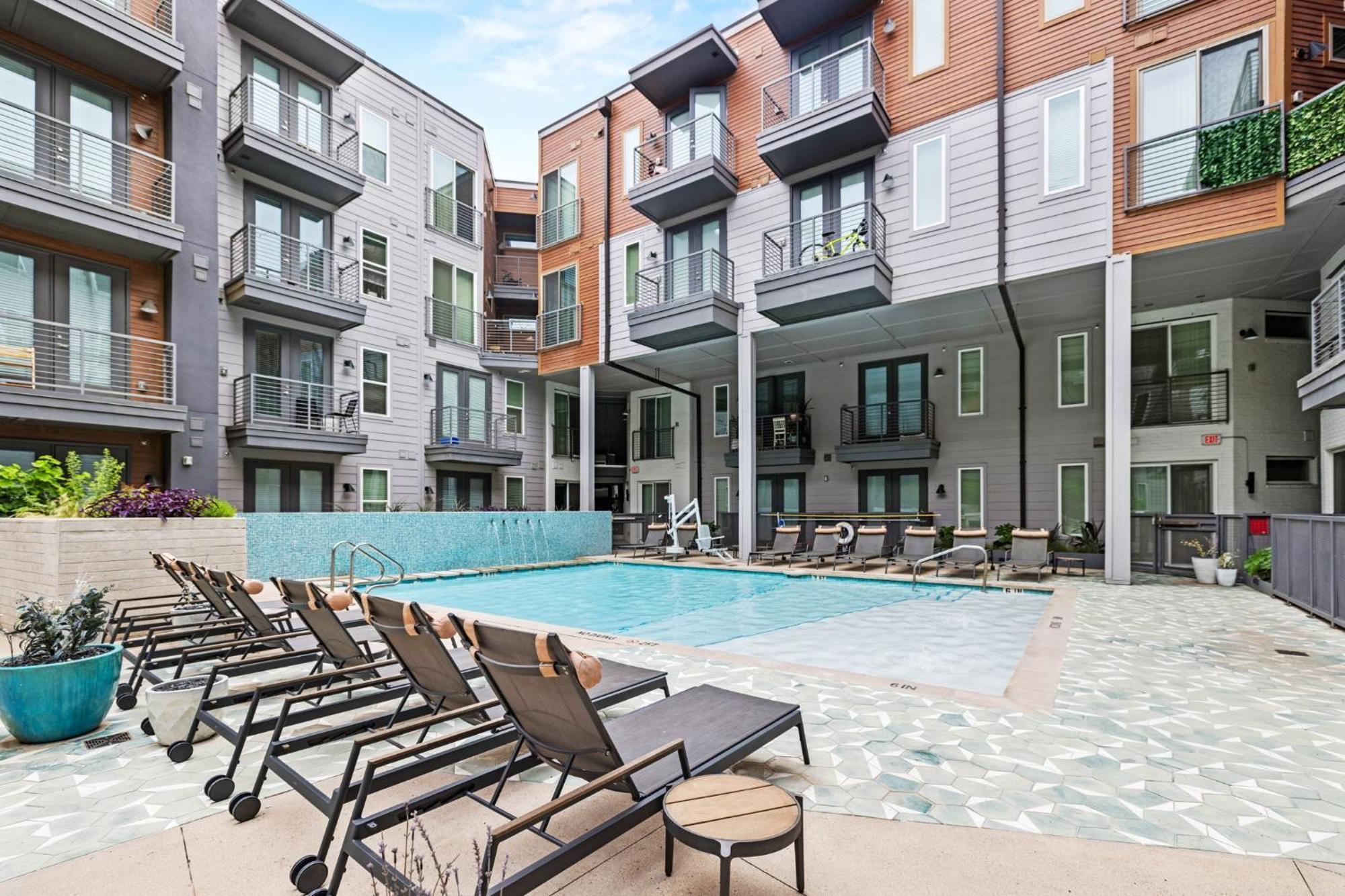 Placemakr Downtown Hotel Austin