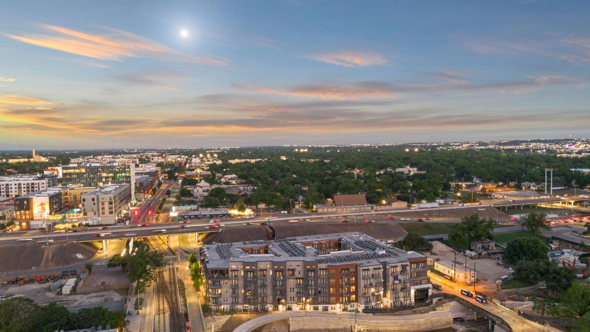 Placemakr Downtown 4* Austin