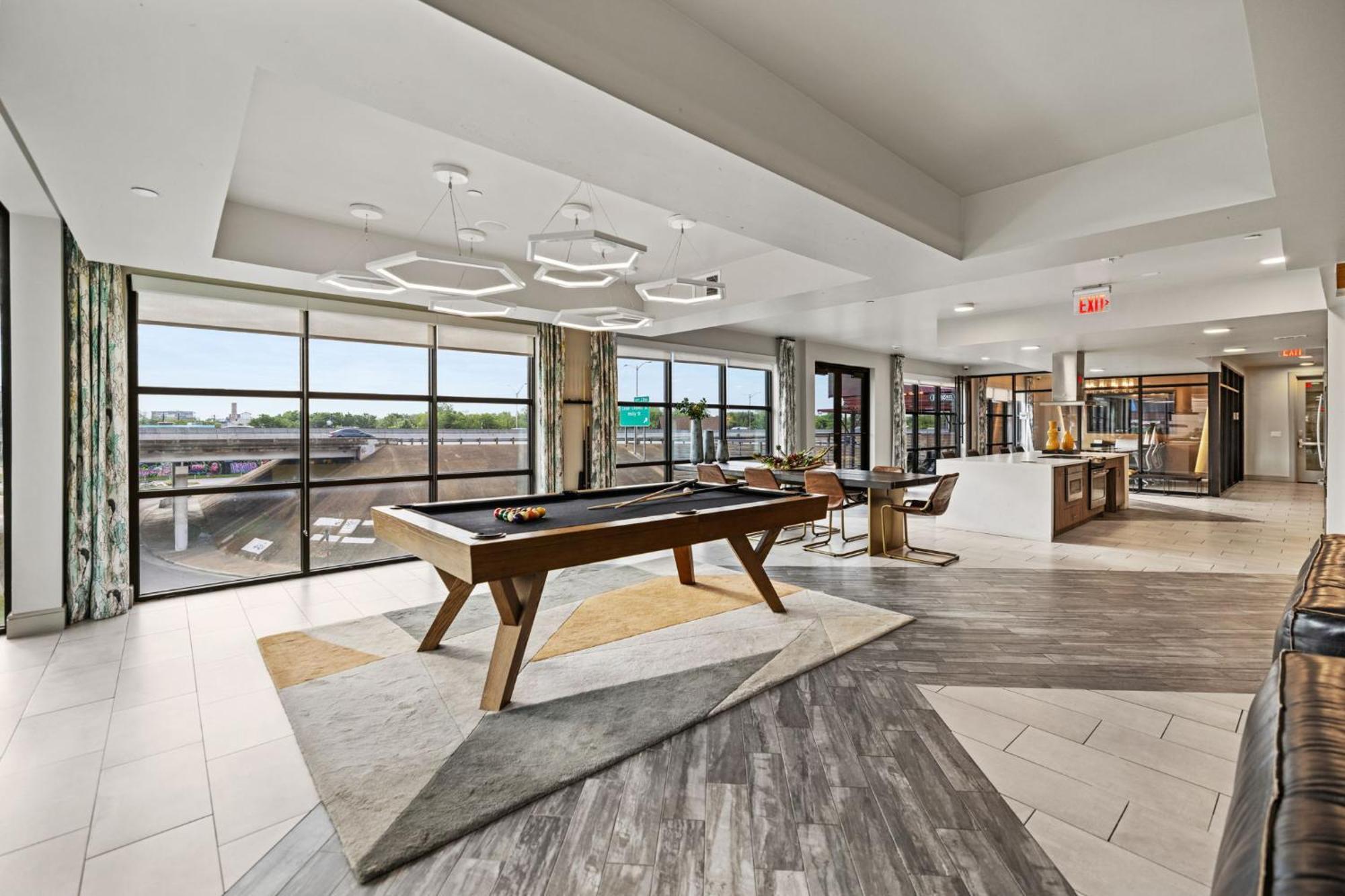 Hotel Placemakr Downtown 4*