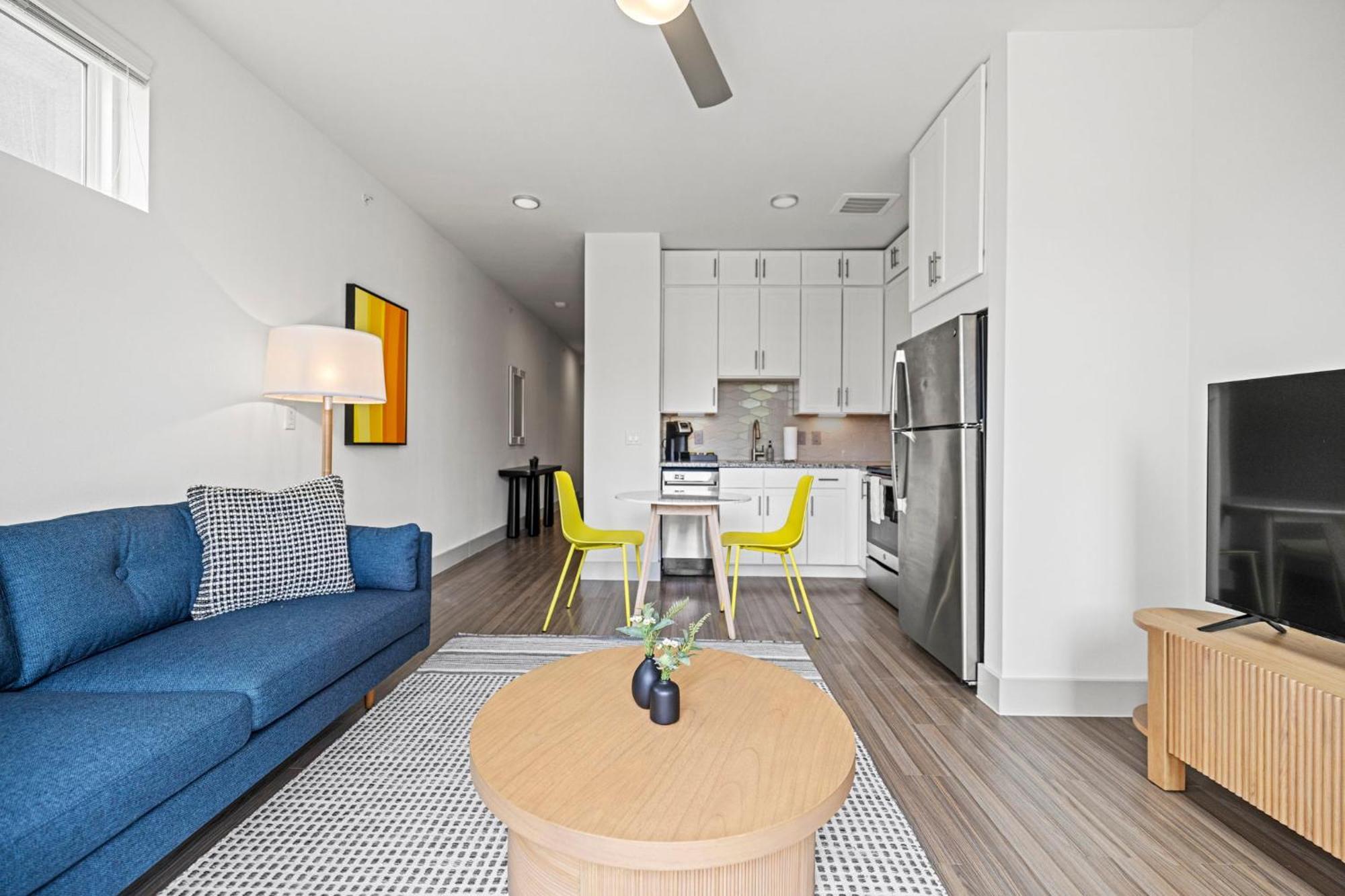Placemakr Downtown Hotel 4*